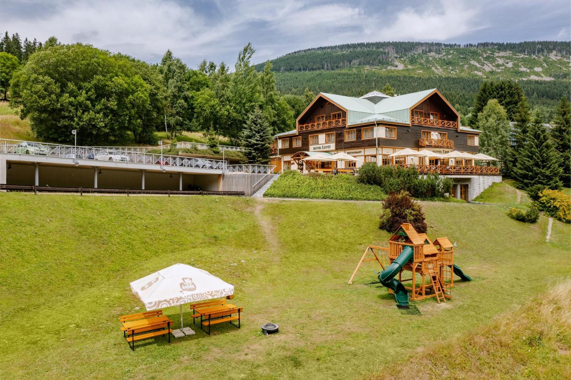 Hotel Zatisi Špindlerŭv Mlýn Extérieur photo