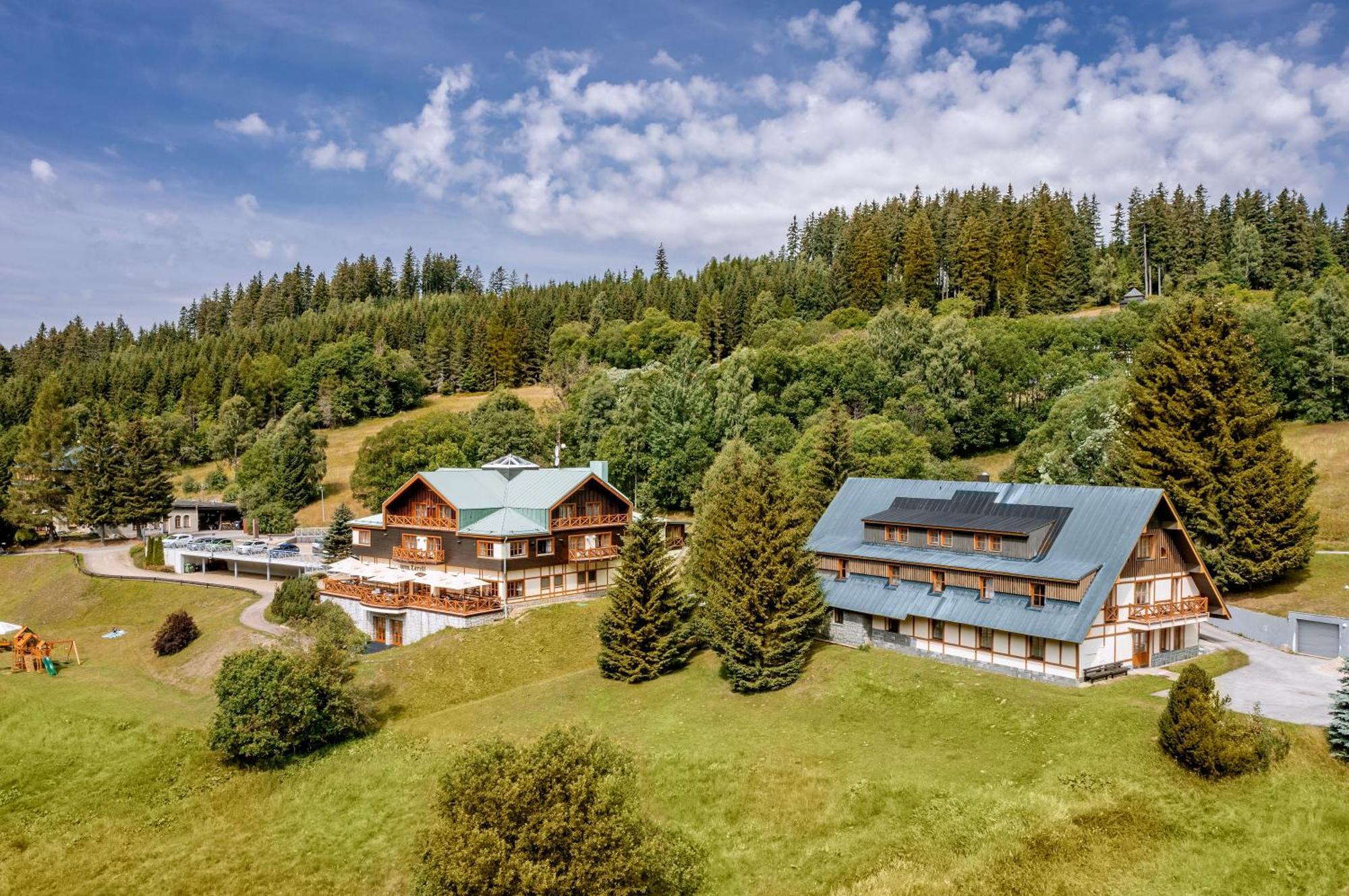 Hotel Zatisi Špindlerŭv Mlýn Extérieur photo