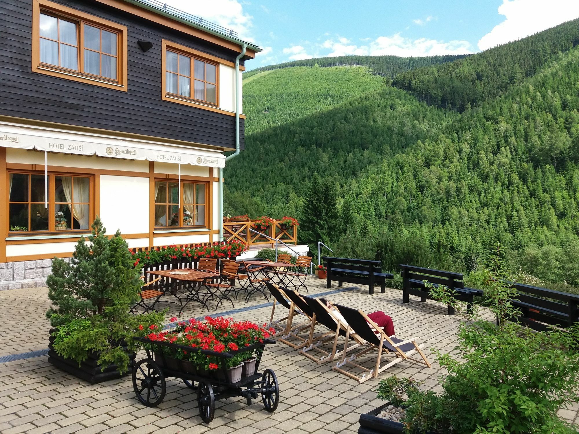 Hotel Zatisi Špindlerŭv Mlýn Extérieur photo